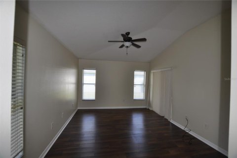 Casa en alquiler en Brandon, Florida, 4 dormitorios, 196.21 m2 № 1913888 - foto 12