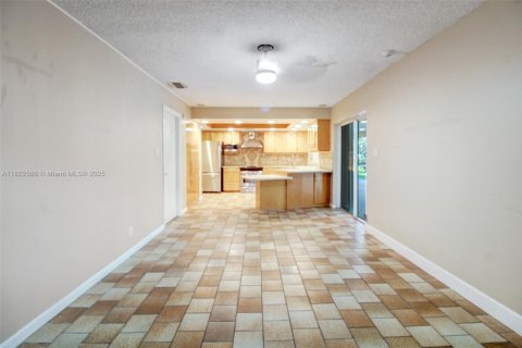 Купить виллу или дом в Плантация, Флорида 3 спальни, 172.05м2, № 1786539 - фото 9