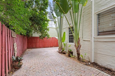 Villa ou maison à vendre à West Palm Beach, Floride: 3 chambres, 137.87 m2 № 2263574 - photo 20