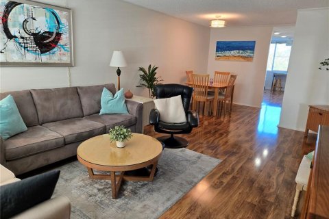 Condominio en venta en Saint Petersburg, Florida, 2 dormitorios, 96.15 m2 № 1520401 - foto 3