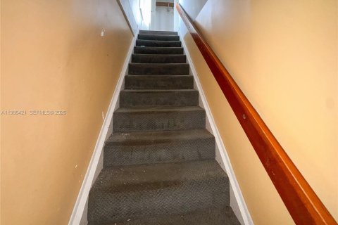 Купить виллу или дом в Майами, Флорида 5 спален, 200.11м2, № 2048342 - фото 20