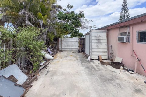 Купить виллу или дом в Майами, Флорида 5 спален, 200.11м2, № 2048342 - фото 3