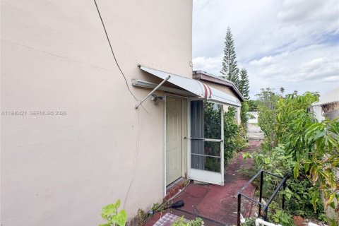 Купить виллу или дом в Майами, Флорида 5 спален, 200.11м2, № 2048342 - фото 14