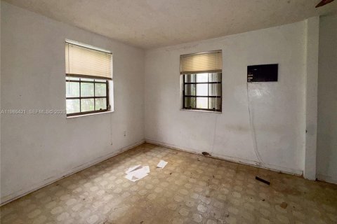 Купить виллу или дом в Майами, Флорида 5 спален, 200.11м2, № 2048342 - фото 7