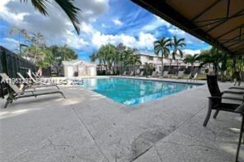 Touwnhouse à louer à Cooper City, Floride: 3 chambres, 138.24 m2 № 2025283 - photo 23