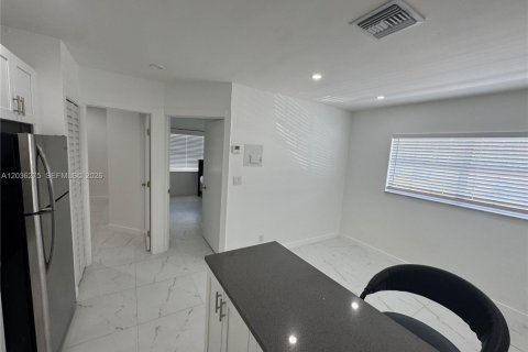 Apartment in Fort Lauderdale, Florida 2 bedrooms, 80.82 sq.m. № 2087082 - photo 6