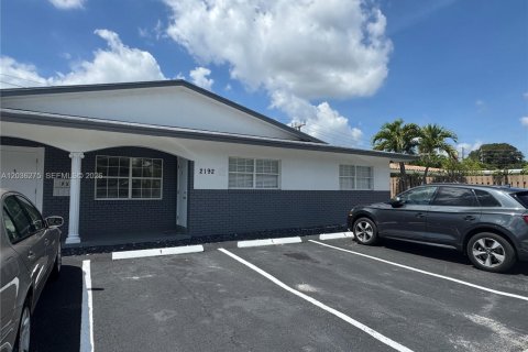 Apartment in Fort Lauderdale, Florida 2 bedrooms, 80.82 sq.m. № 2087082 - photo 2