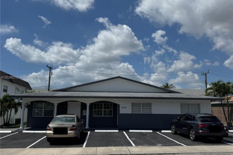 Apartment in Fort Lauderdale, Florida 2 bedrooms, 80.82 sq.m. № 2087082