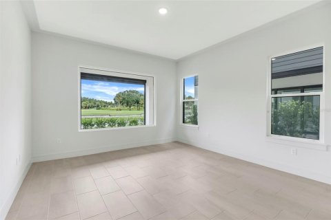 House in Davenport, Florida 4 bedrooms, 257.62 sq.m. № 1558054 - photo 19