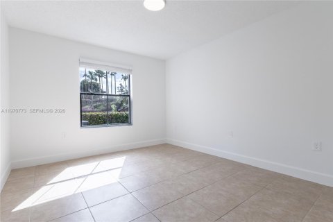 Condo in Miami, Florida, 1 bedroom  № 2031447 - photo 7