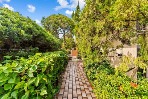 Купить таунхаус в Бока-Ратон, Флорида 2 спальни, 151.15м2, № 1968068 - фото 26