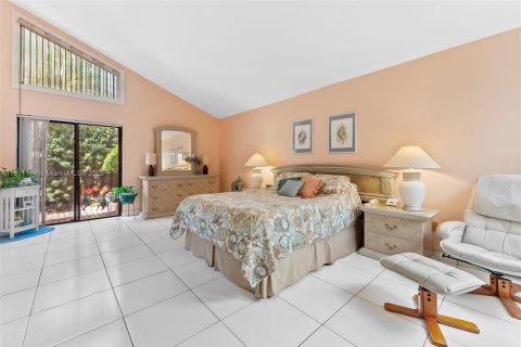 Купить таунхаус в Бока-Ратон, Флорида 2 спальни, 151.15м2, № 1968068 - фото 16