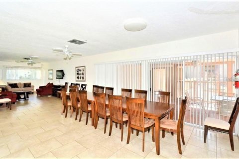 Condo in Sarasota, Florida, 2 bedrooms  № 1644160 - photo 28