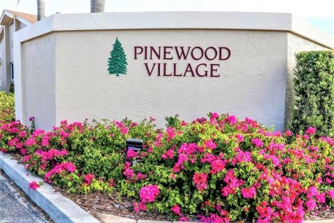 Condo in Sarasota, Florida, 2 bedrooms  № 1644160 - photo 2