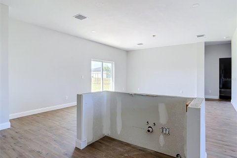 Villa ou maison à vendre à Port Charlotte, Floride: 4 chambres, 151.99 m2 № 2221665 - photo 15