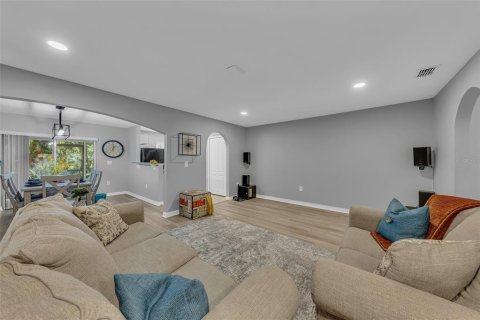 Townhouse in Kissimmee, Florida 3 bedrooms, 158.21 sq.m. № 1624517 - photo 6