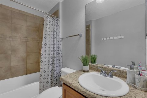 Townhouse in Kissimmee, Florida 3 bedrooms, 158.21 sq.m. № 1624517 - photo 16