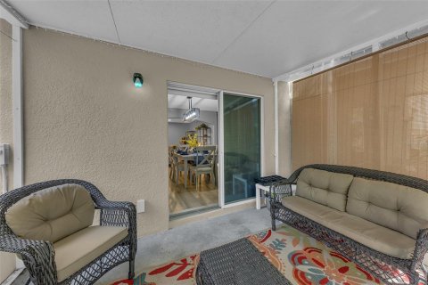 Townhouse in Kissimmee, Florida 3 bedrooms, 158.21 sq.m. № 1624517 - photo 25