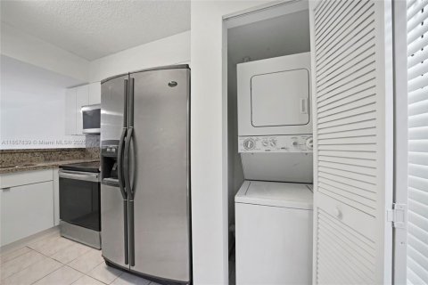 Copropriété à louer à Weston, Floride: 2 chambres, 107.58 m2 № 1882604 - photo 7