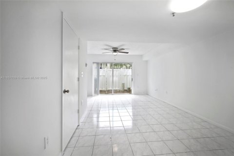 Copropriété à louer à Weston, Floride: 2 chambres, 107.58 m2 № 1882604 - photo 8