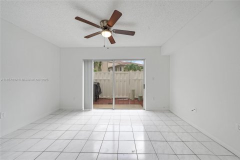 Copropriété à louer à Weston, Floride: 2 chambres, 107.58 m2 № 1882604 - photo 10