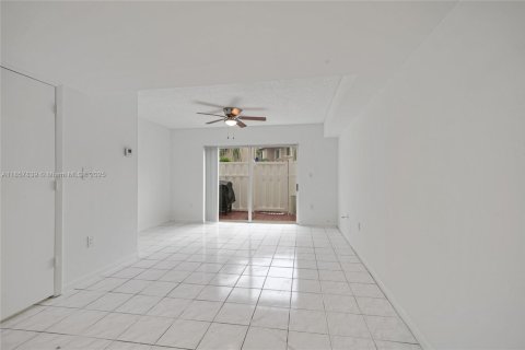 Copropriété à louer à Weston, Floride: 2 chambres, 107.58 m2 № 1882604 - photo 9