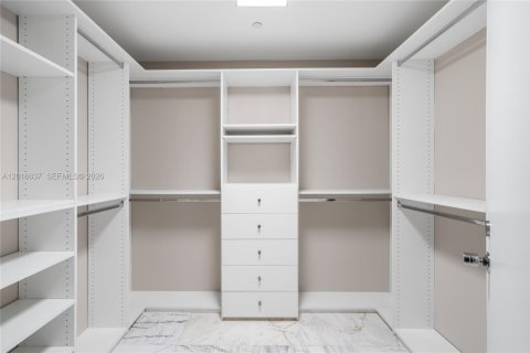 Condo in Hollywood, Florida, 2 bedrooms  № 2189037 - photo 14