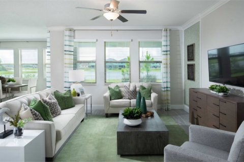 House in BRYANT SQUARE

 in New Port Richey, Florida 4 bedrooms, 216 sq.m. № 67061 - photo 1