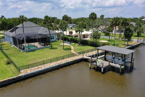 House in Flagler Beach, Florida 4 bedrooms, 285.77 sq.m. № 1742782 - photo 3