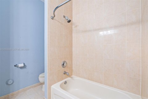 Condo in Homestead, Florida, 2 bedrooms  № 2077996 - photo 29