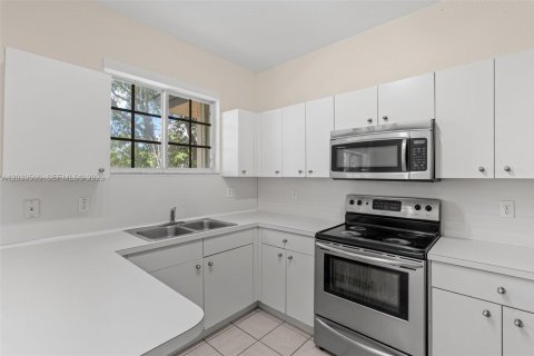 Condo in Homestead, Florida, 2 bedrooms  № 2077996 - photo 17