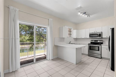 Condo in Homestead, Florida, 2 bedrooms  № 2077996 - photo 14