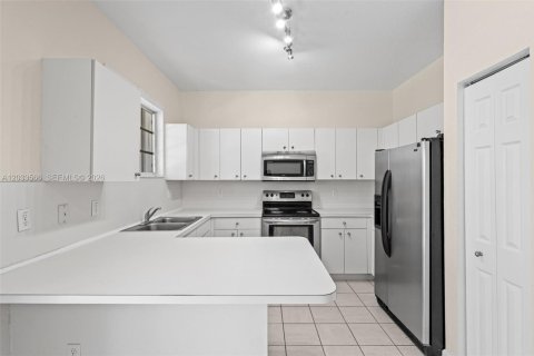 Condo in Homestead, Florida, 2 bedrooms  № 2077996 - photo 16