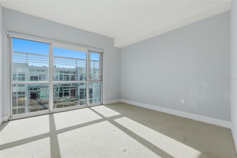 Condo in Tampa, Florida, 2 bedrooms  № 2093530 - photo 11