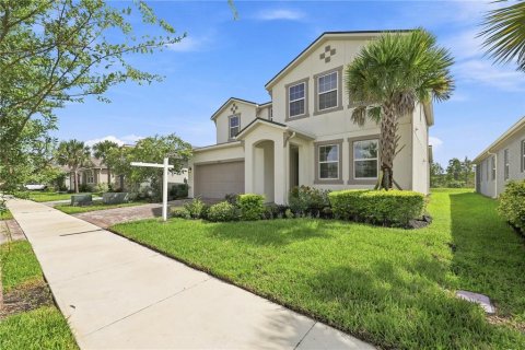House in Lutz, Florida 5 bedrooms, 277.13 sq.m. № 2291304 - photo 3
