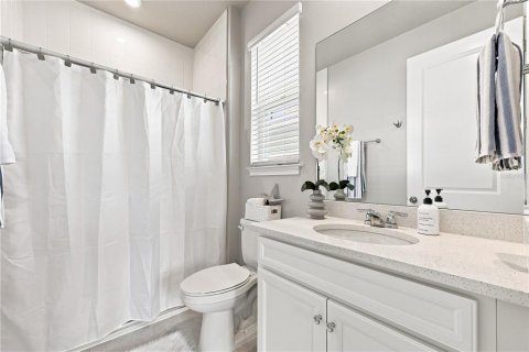 House in Lutz, Florida 5 bedrooms, 277.13 sq.m. № 2291304 - photo 20