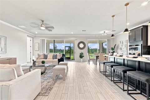 House in Lutz, Florida 5 bedrooms, 277.13 sq.m. № 2291304 - photo 9