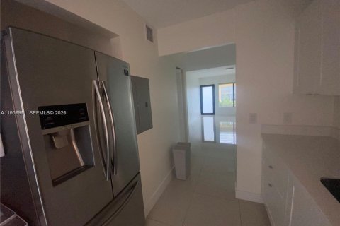 Propiedad comercial en venta en Miami Beach, Florida, 280.94 m2 № 2153462 - foto 9