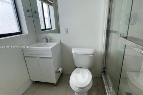 Propiedad comercial en venta en Miami Beach, Florida, 280.94 m2 № 2153462 - foto 23