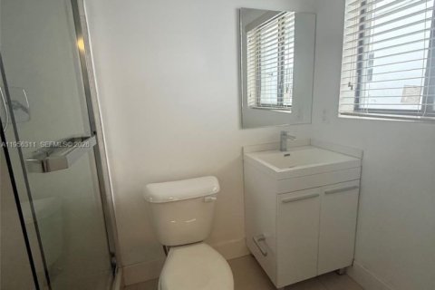 Propiedad comercial en venta en Miami Beach, Florida, 280.94 m2 № 2153462 - foto 29