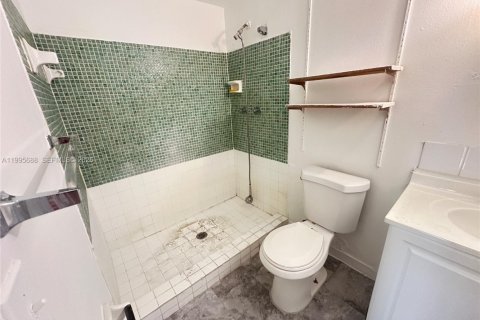 Купить кондоминиум в Лодердейл-Лейкс, Флорида 2 спальни, 102.19м2, № 2058145 - фото 18