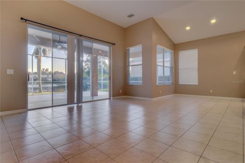 Villa ou maison à louer à Tampa, Floride: 4 chambres, 193.24 m2 № 2406416 - photo 18