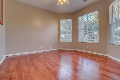 Villa ou maison à louer à Tampa, Floride: 4 chambres, 193.24 m2 № 2406416 - photo 5