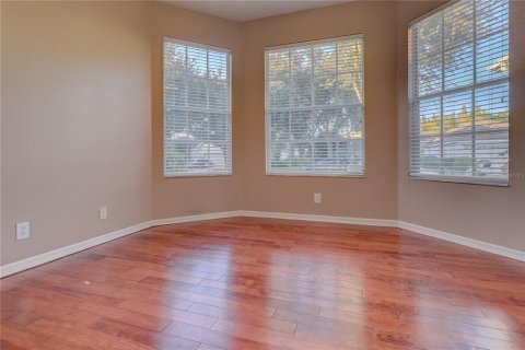 Villa ou maison à louer à Tampa, Floride: 4 chambres, 193.24 m2 № 2406416 - photo 6