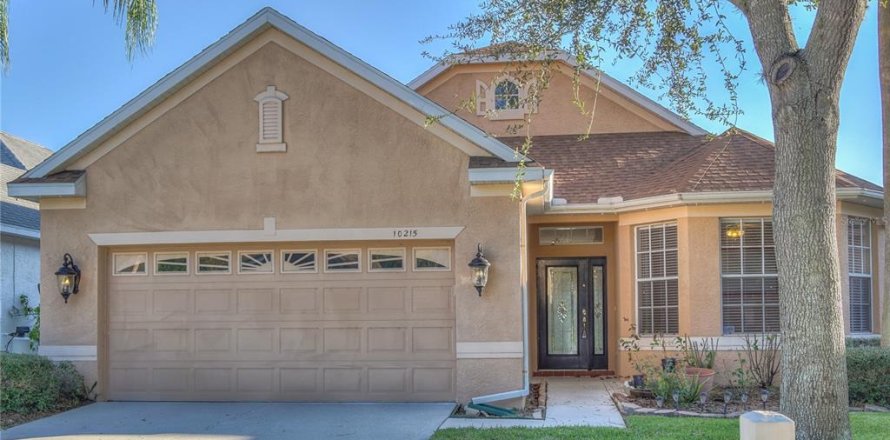 Villa ou maison à Tampa, Floride 4 chambres, 193.24 m2 № 2406416