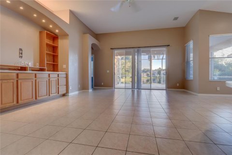 Villa ou maison à louer à Tampa, Floride: 4 chambres, 193.24 m2 № 2406416 - photo 11
