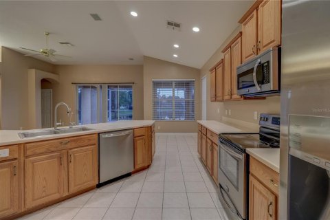 Villa ou maison à louer à Tampa, Floride: 4 chambres, 193.24 m2 № 2406416 - photo 23