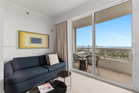 Condo in Miami Beach, Florida № 2154794 - photo 12