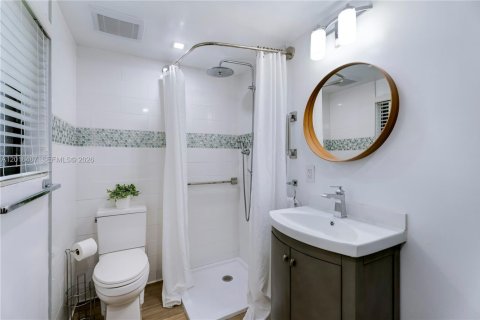 Casa en venta en Coral Gables, Florida, 5 dormitorios, 44.87 m2 № 2078205 - foto 13