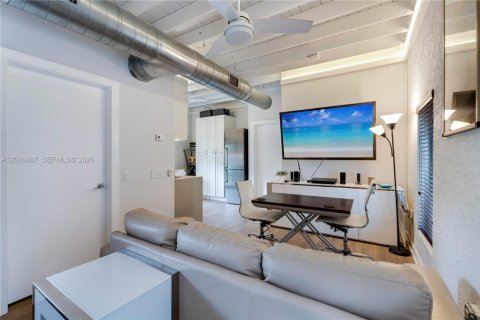 Casa en venta en Coral Gables, Florida, 5 dormitorios, 44.87 m2 № 2078205 - foto 24